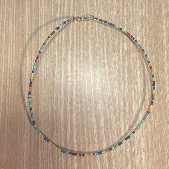 Beaded necklace - Picture 2 of 2